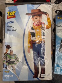 HALLOWEEN COSTUMES