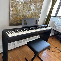 Roland-FP-10-Digital-Piano