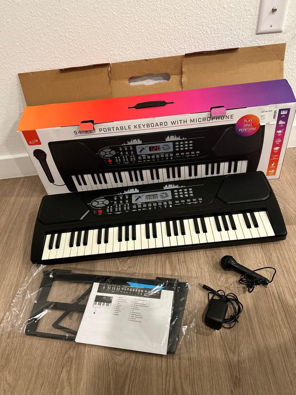 iLive IKEYB2020 Electric Piano Keyboard with Microphone