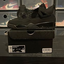 AIR JORDAN 4 RETRO BLACK CATS 2025 SIZE 8.5