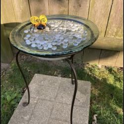 Cute One of a Kind Bee Bath. Perfect for Your Flower Garden.  Even Bees 🐝 Need a Drink. (Johnstown)