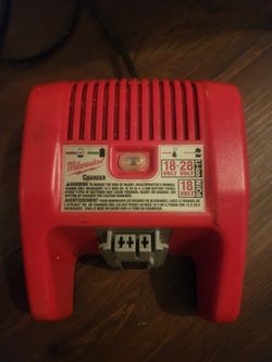 Milwaukee Battery Charger