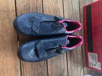 Shimano RP9 carbon road shoes