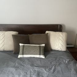 Chicago Furniture Set - 1/2 Price And NEW!!! Don’t Miss Out!!!!