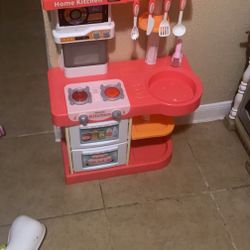 Play kitchen 