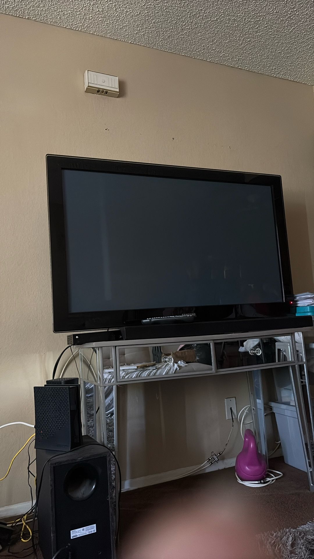 Tv 60 Inches