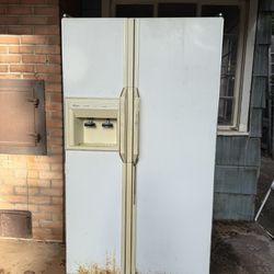 Free Amana Refrigerator