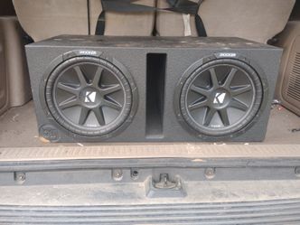 Kicker comp 12 in Ported db pro box with planet audio 2000w amp