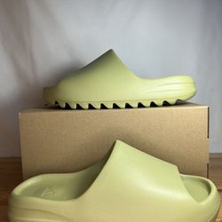 adidas Yeezy Slide Resin (2022) FZ5904 Men's Size 9M Brand New