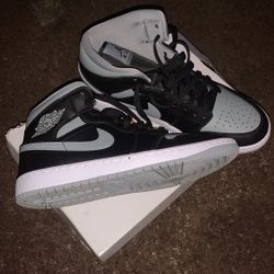 Air Jordan 1 Mid