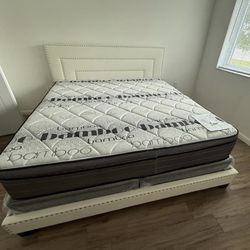 King  Mattress Pillow Top and box spring set (2pc - brand new) 