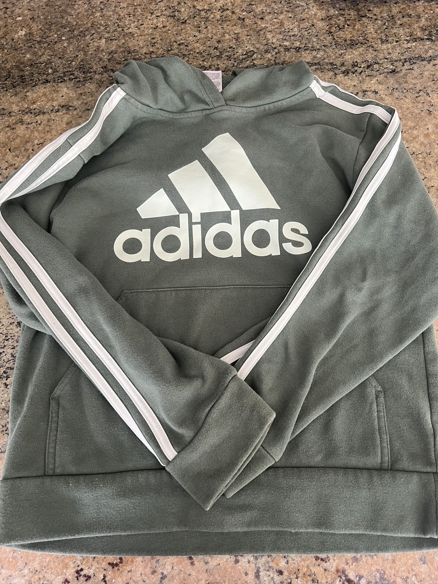 Size M Kids 10/12 Adidas sweater $5 !!!!