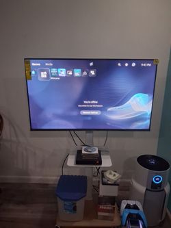 Large Flat Screen TV Wall Mounted