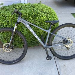 Ozark Trail Hardtail Adult mountain Bike (Used Twice)