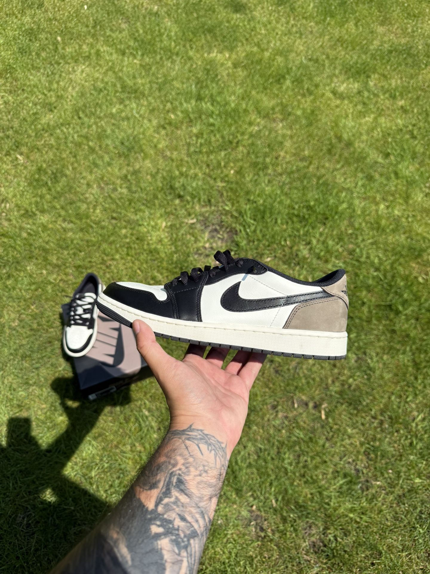 Jordan 1 Low Mocha