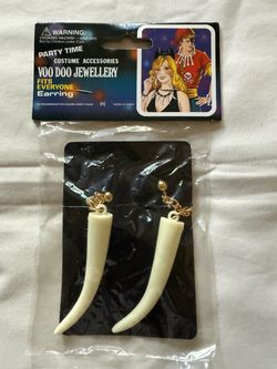 Voo Doo Jewellery Costume Fang Earrings