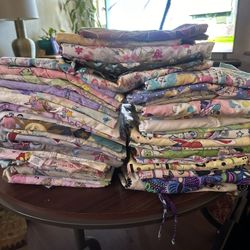 Scrubs Tops And Bottom 