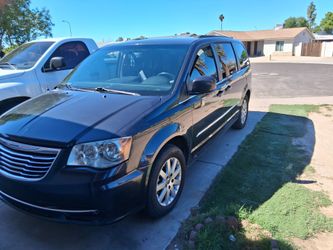 2014 Chrysler  town and  country