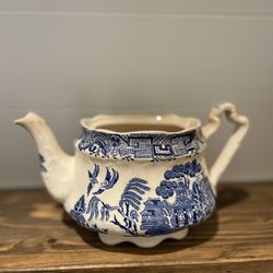 Arthur Wood Teapot 