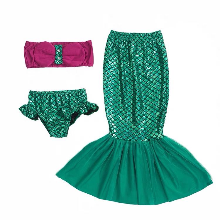 A set of mermaid swimsuit for girl