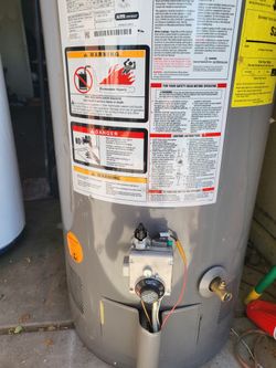 Gas Water Heater 50 gal in good condition and Warranty Works Great 19th Ave And Baseline