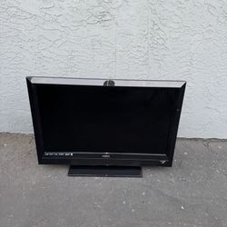 Vizio 32 inch lcd TV
