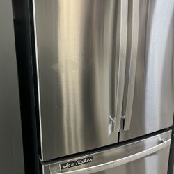🎉🎉 Blow Out Sale! 3 Door Fridge With Water Dispenser And Icemaker - 16947 D Street Victorville 