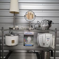 $70 for All, Lot Of (8) Household Electric Kettle, Flat Panel Griddle, Rice Cooker, Deep Fryer, Mirror, Lamp