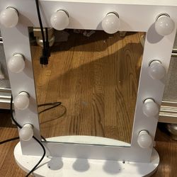 Makeup vanity with lights