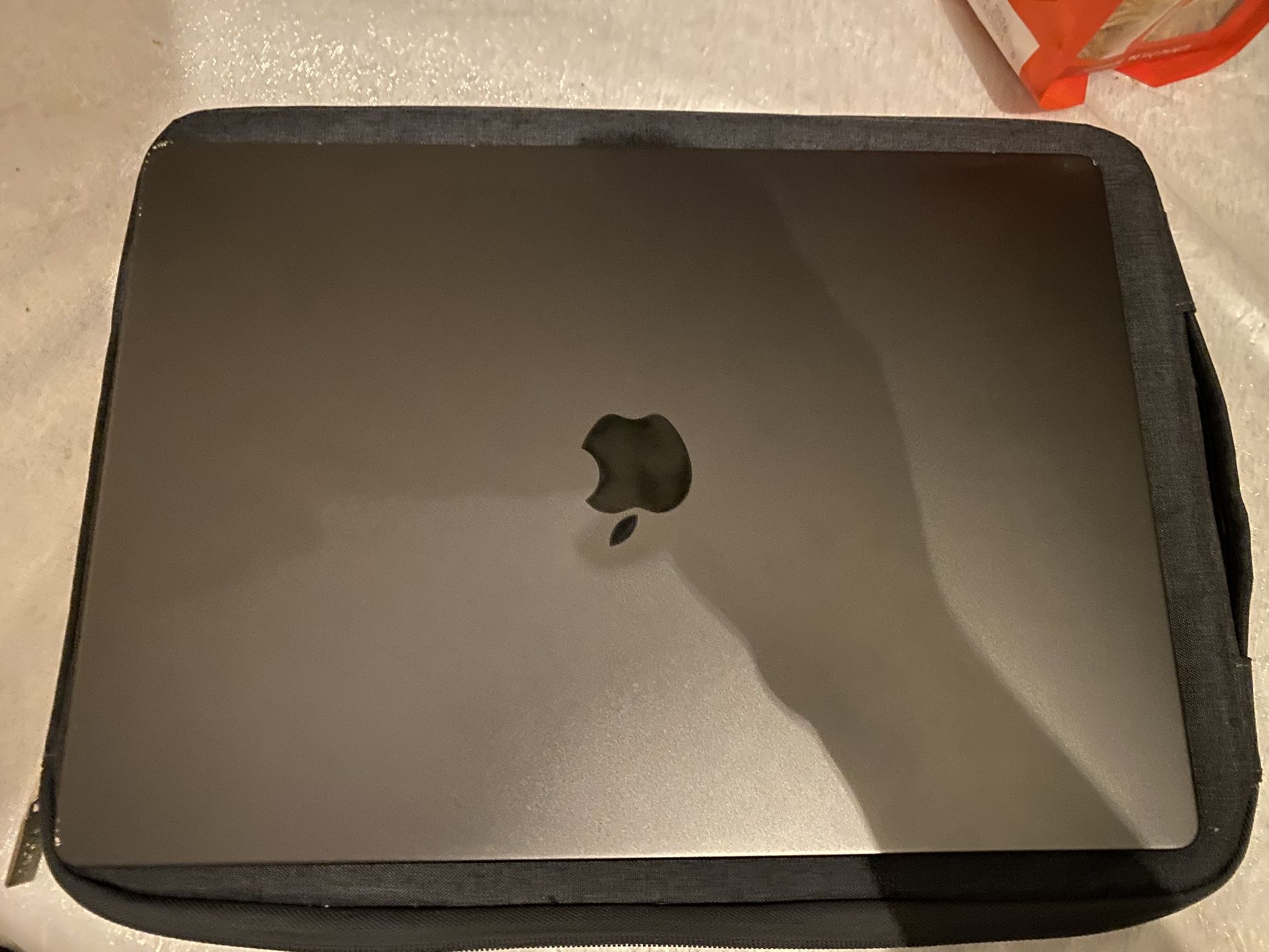 Apple MacBook Pro M3 Pro 16in
