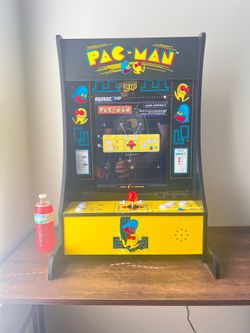 PAC-Man Arcade Desktop Console