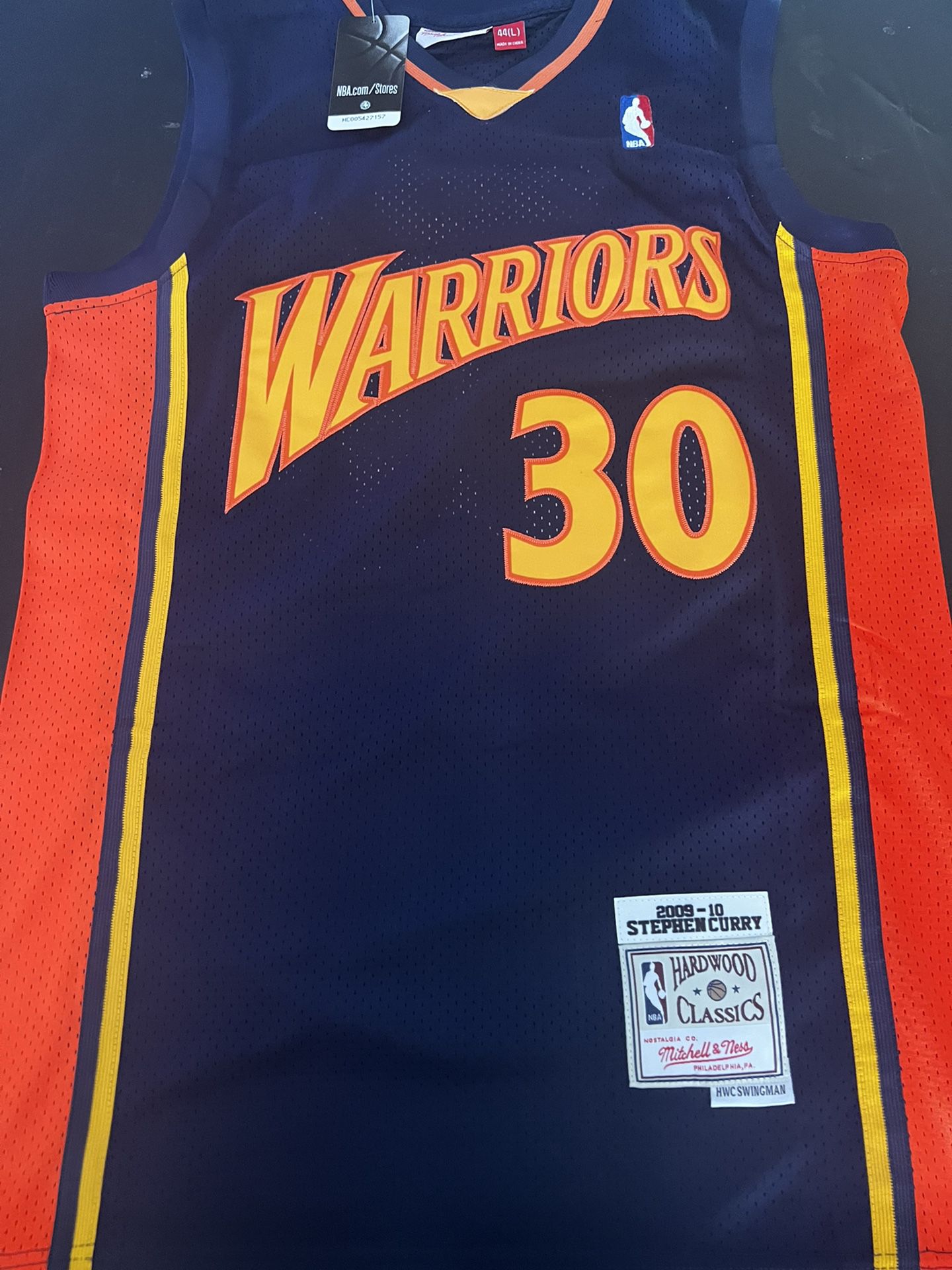 GS. Warriors Curry Jersey. New. Large 