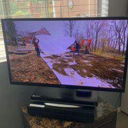 Smart TV 32in $90 Working Great!
