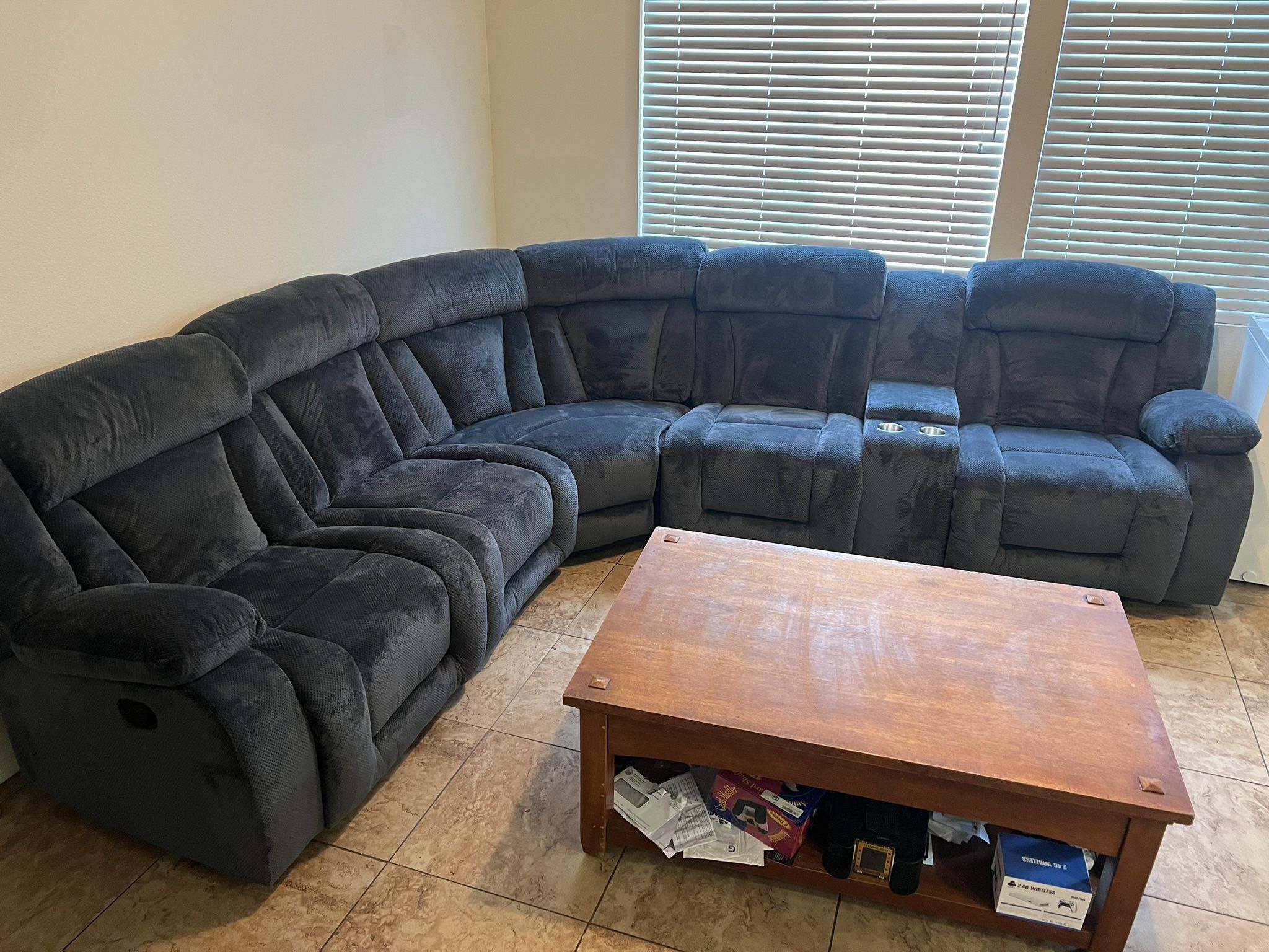 New Reclining Sectional. Grey Plush Velvet. 124x111x40H. Free Delivery!