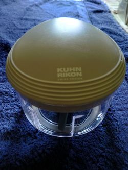 Kuhn Rikon Pull Chop 2-Cup Chopper Food Processor with Cord Mechanism