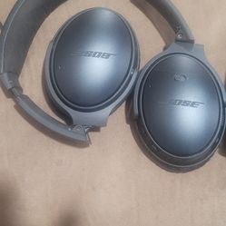 Bose Quite Confort Headphones 