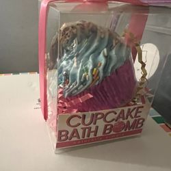 Cupcake Bath Bomb
