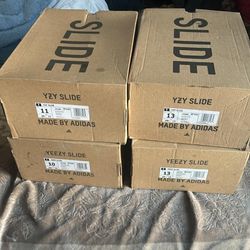 4 Yeezy Slides 