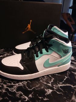 Nike Air Jordan 1 mid
