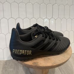 Adidas Predator Tango 19.4 Turf Cleats. Men’s Size 8.5 / woman’s Size 10.