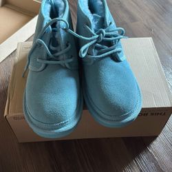 Brand New Uggs Size 6