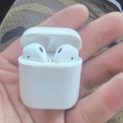 AirPods