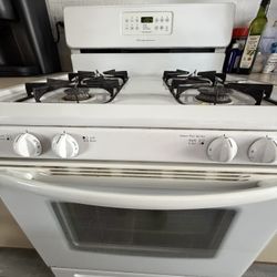 Frigidaire Gas Stove 