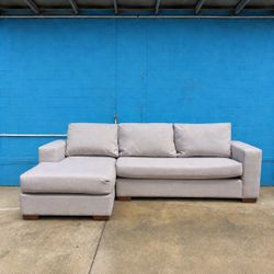 Light Gray Sectional Sofa with Chaise