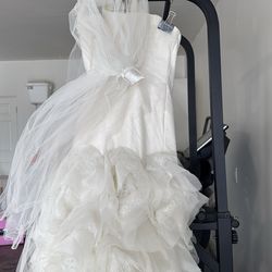 Vera Wang Wedding Dress size 10