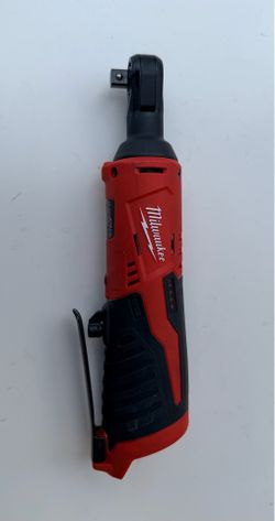 Father's Day Gifts Milwaukee M12 12V Lithium-Ion Cordless 3/8 in. Ratchet (Tool-Only