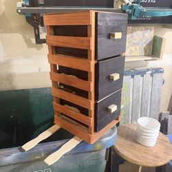 Small Little Dresser, Free