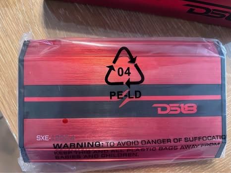 DS18 SXE-1200.4/RD Car Stereo Audio Full Range 4-Channel 1200 Watt Amplifier