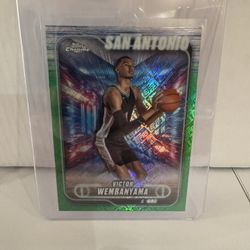 2025 Topps Chrome Victor Wembanyama #193 Topps Green Refractor - Spurs