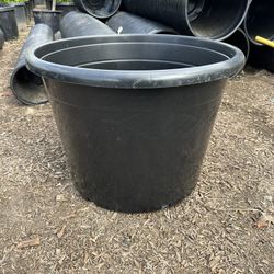 25 Gallon Plastic Pot